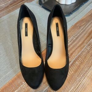 Forever 21 Black Pointed-Toe Suede Pumps